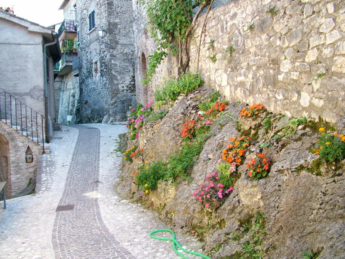 Apartment Amazing View Castel di Tora
