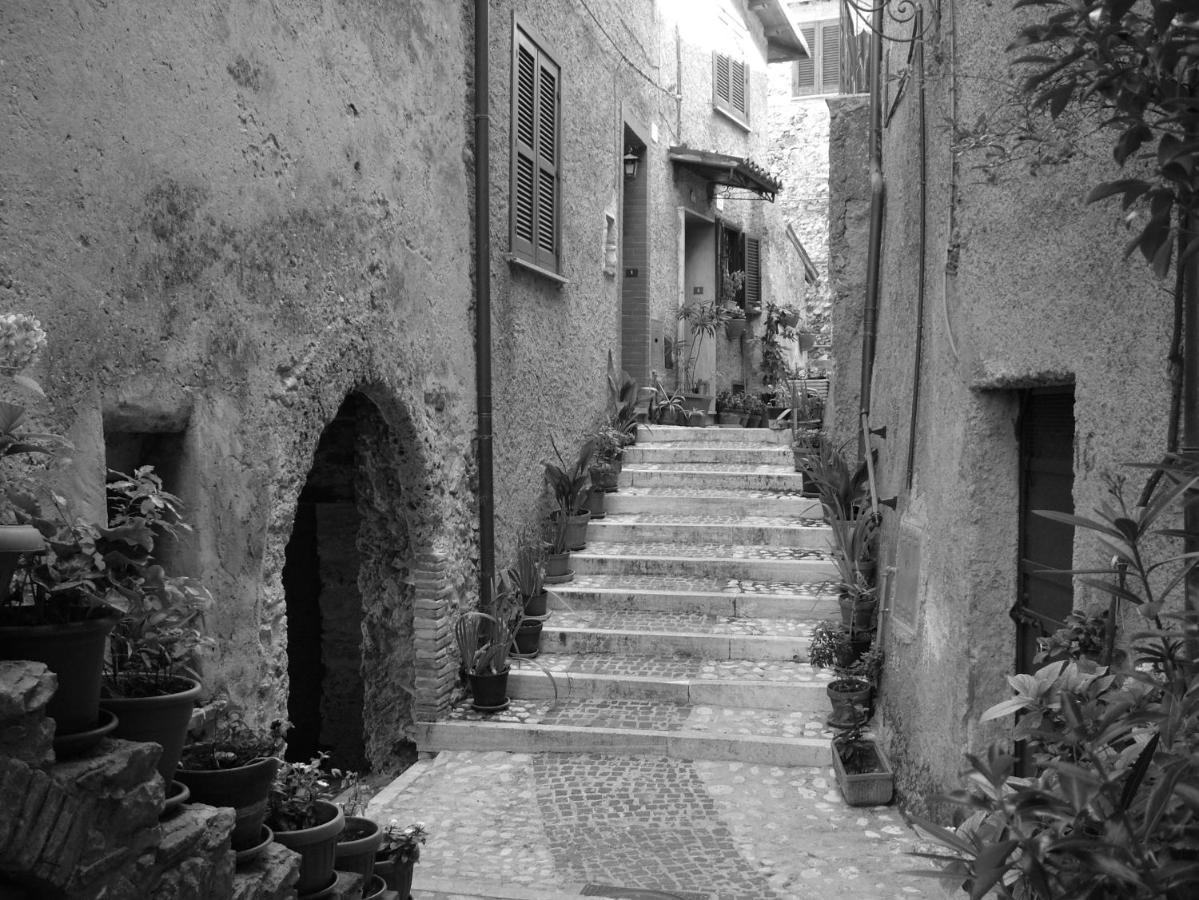 Amazing View Apartment Castel di Tora